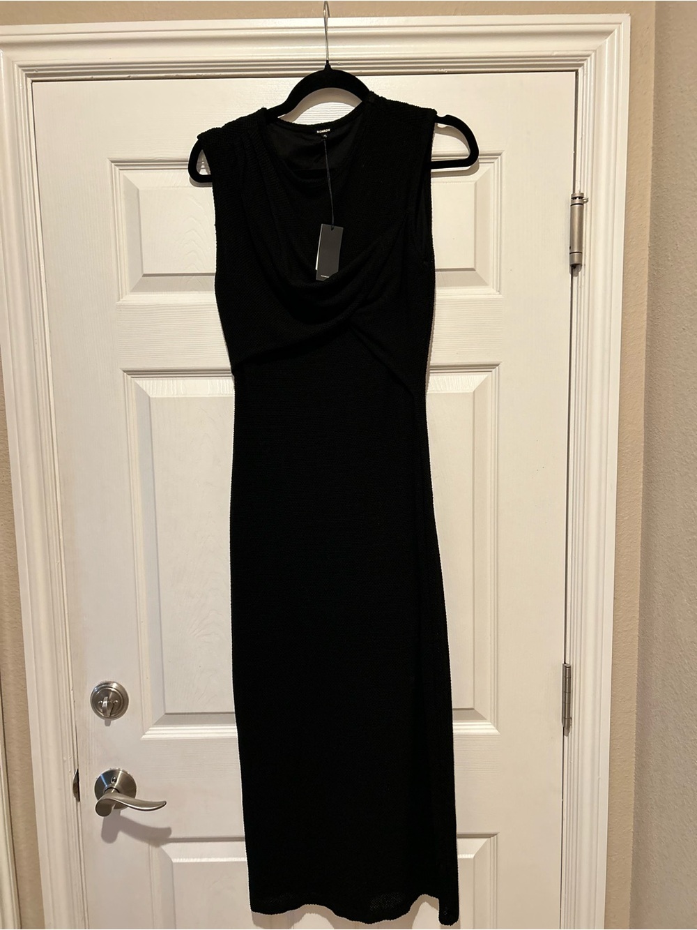 Monrow, NWT, Sz S, Black Sleeveless Twist-Front Midi Dress